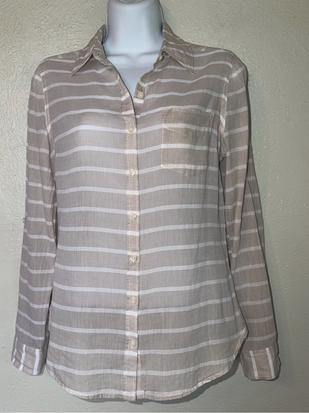 SO Perfect Shirt Lightweight Sheer Tan & White Cotton Striped Button Down Sz M